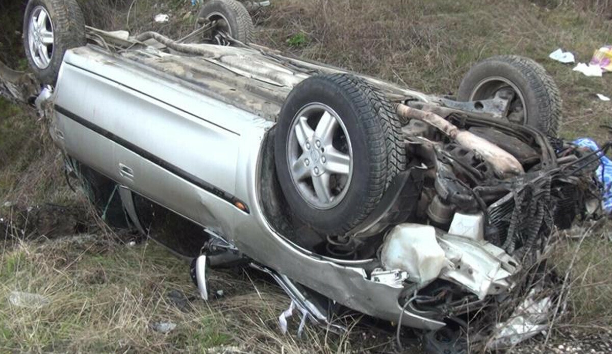 Bayram günü facia! Ziyarete gidenlerin bulunduğu otomobil takla attı: 1 ölü, 4 yaralı