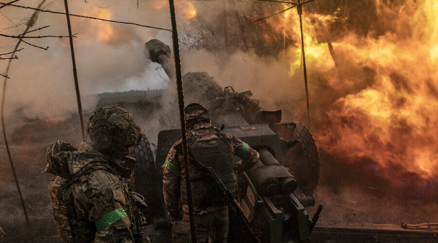 Cephe hattı kızışıyor, Ukrayna askerleri Rus mevzilerini vuruyor Cephe hattı kızışıyor, Ukrayna askerleri Rus mevzilerini vuruyor