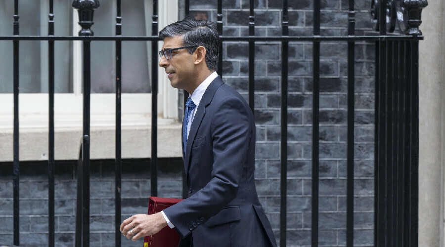 İngiliz hükümetinde deprem: 