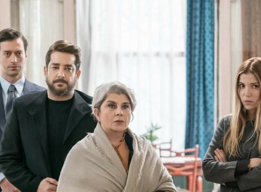 Sürpriz veda! Camdaki Kız’ın başrolü Behzat Ç’ye transfer oluyor Sürpriz veda! Camdaki Kız’ın başrolü Behzat Ç’ye transfer oluyor