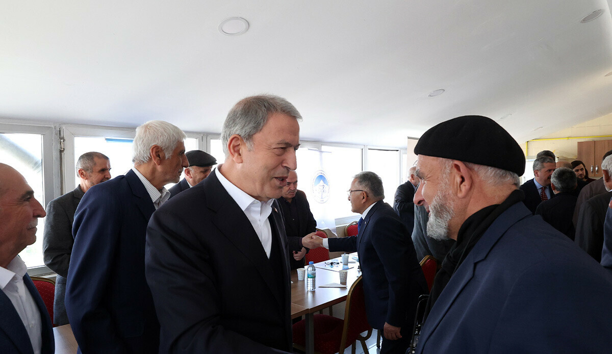 Son 4 günde teröre büyük darbe! Bakan Akar duyurdu: Irak ve Suriye'nin kuzeyinde 21 terörist etkisiz