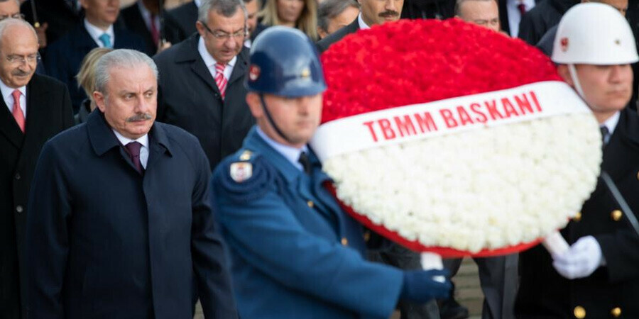 TBMM'deki törenin ardından Şentop ve devlet erkanı Anıtkabir'de! Gazi Meclis 103. yaşında