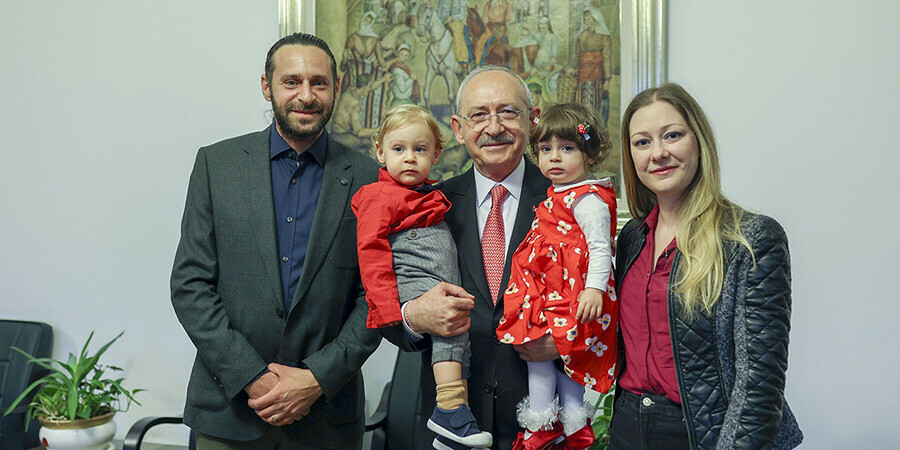 CHP Genel Başkanı Kılıçdaroğlu, depremzede çocuklarla bir araya geldi