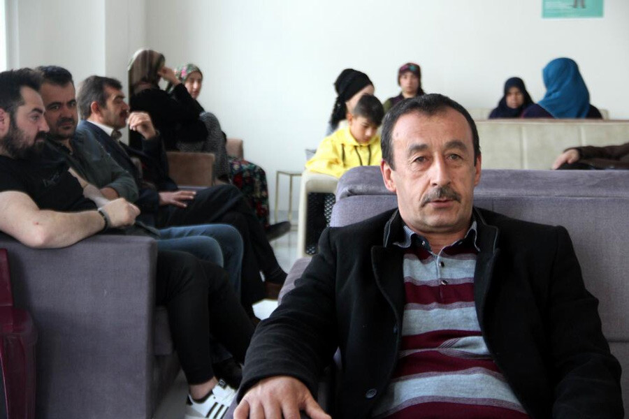 ‘Toplama ailesi’ tek yurtta toplandı: Aynı soy ismi taşıyan 93 kişi bir arada