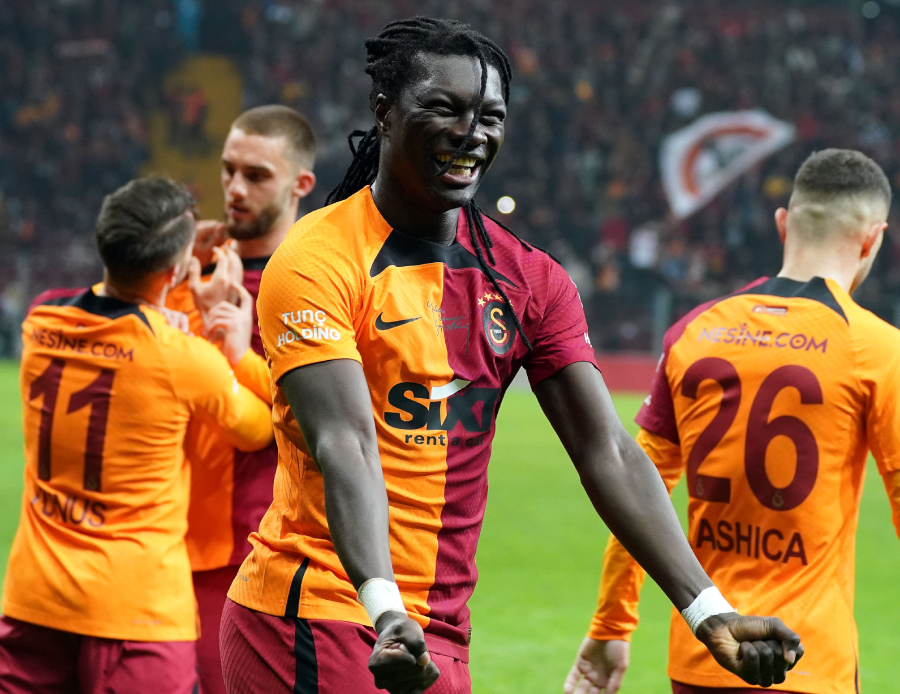 Dursun Özbek canlı yayında açıkladı! Gomis'in sözleşmesi feshedilecek mi? Dursun Özbek canlı yayında açıkladı! Gomis'in sözleşmesi feshedilecek mi?