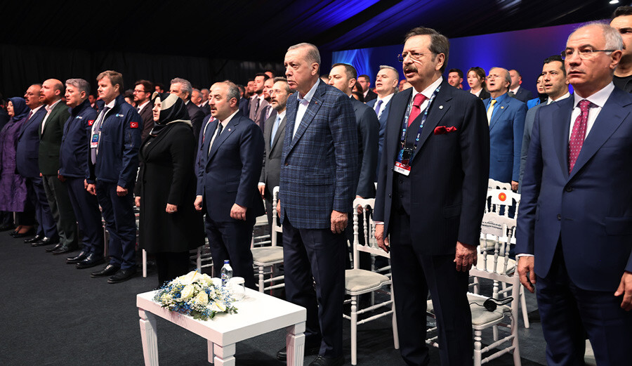 Erdoğan'dan muhalefete Togg tepkisi: Yok dedikleri fabrikada 3 dakikada bir araç üretiliyor Erdoğan'dan muhalefete Togg tepkisi: Yok dedikleri fabrikada 3 dakikada bir araç üretiliyor
