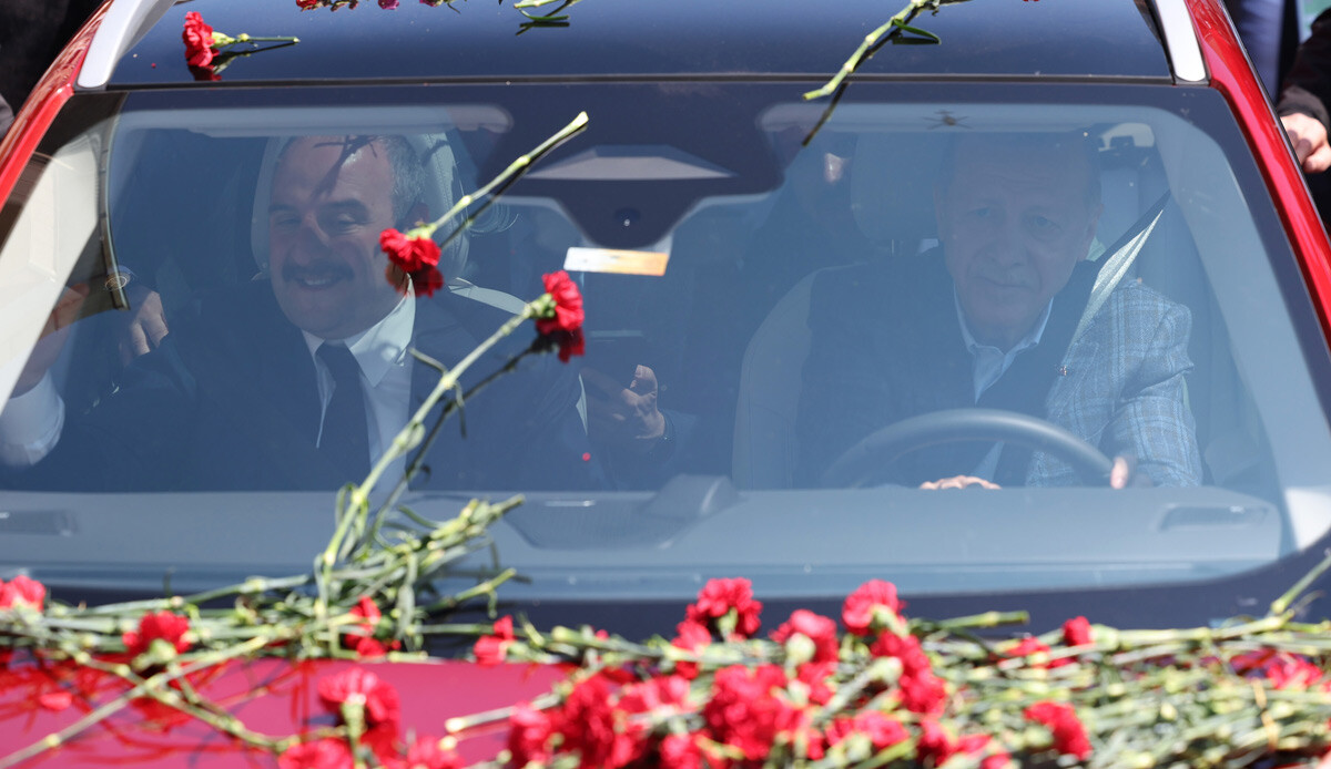 Son dakika: Cumhurbaşkanı Erdoğan'dan Bursa'da esnafa vergi muafiyeti müjdesi: Ticari taşıtlarda ÖTV alınmayacak Son dakika: Cumhurbaşkanı Erdoğan'dan Bursa'da esnafa vergi muafiyeti müjdesi: Ticari taşıtlarda ÖTV alınmayacak