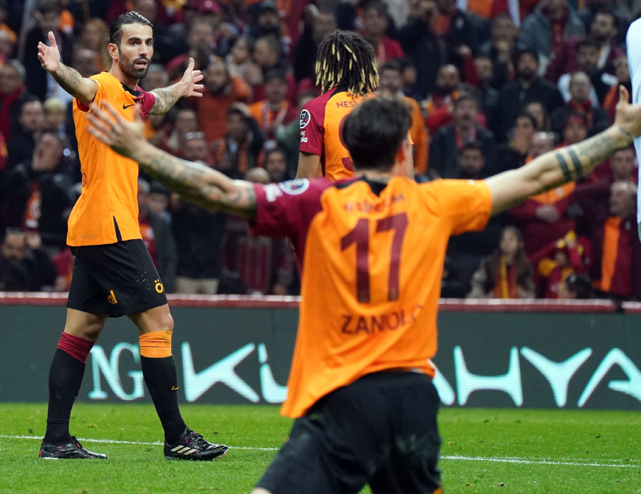 Rıdvan Dilmen Galatasaray'ın puan kaybı sonrası Jesus'u hatırlattı: Şimdi  Rıdvan Dilmen Galatasaray'ın puan kaybı sonrası Jesus'u hatırlattı: Şimdi