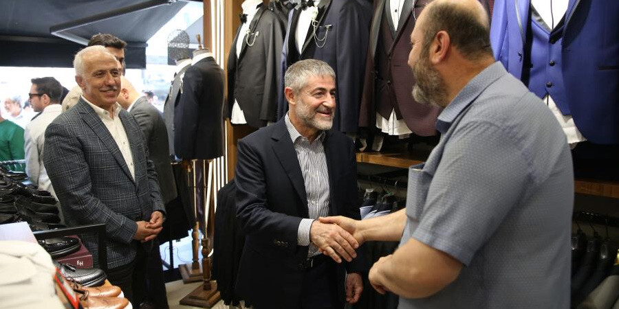 Bakan Nebati’den muhalefete sert tepki: Soğan ellerinde patladı Bakan Nebati’den muhalefete sert tepki: Soğan ellerinde patladı