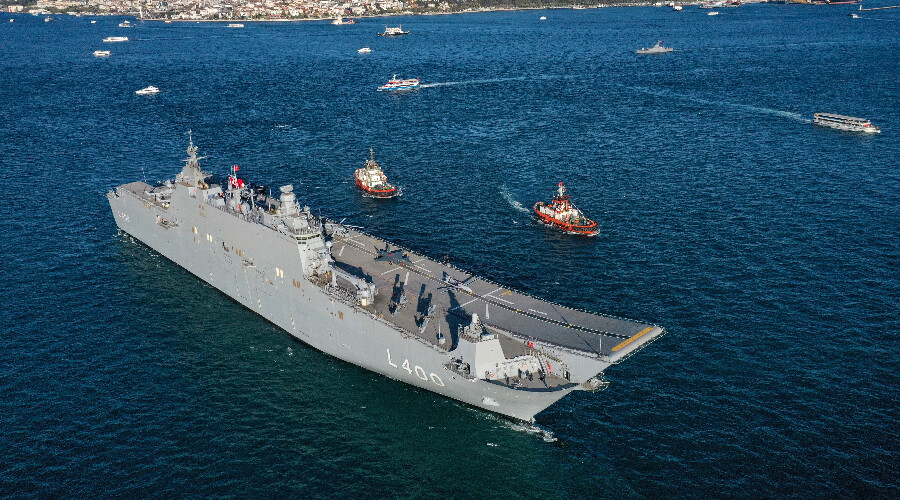 TCG Anadolu dosta güven verirken, düşmana korku salıyor