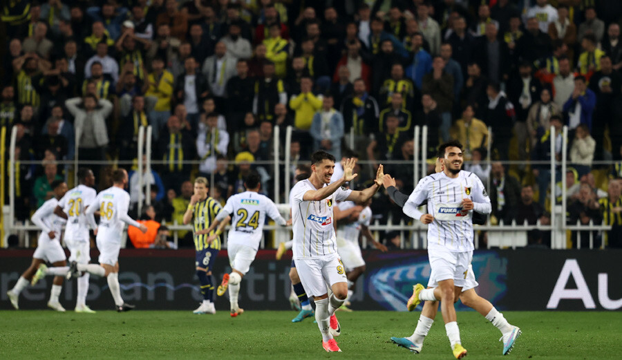 Fatih Tekke: İstanbulspor olarak lige renk kattığımızı düşünüyorum