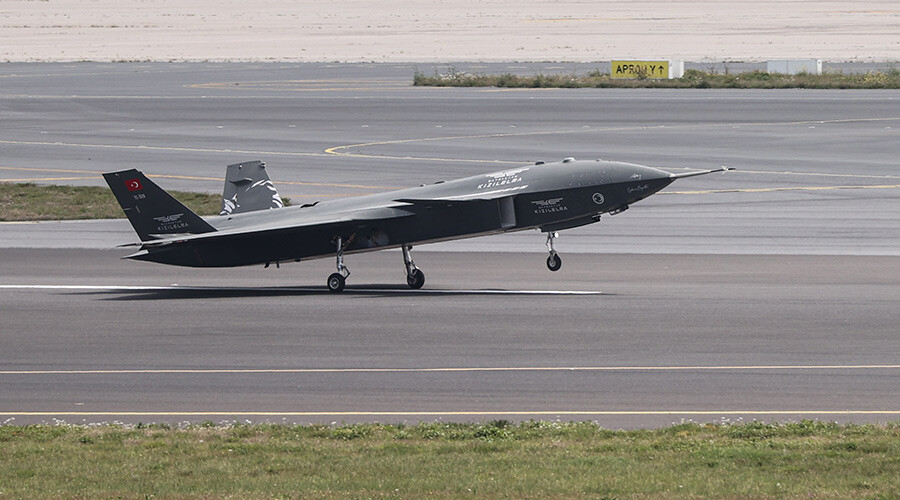 Beklenen an geldi: Bayraktar Kızılelma TEKNOFEST için İstanbul'a geldi