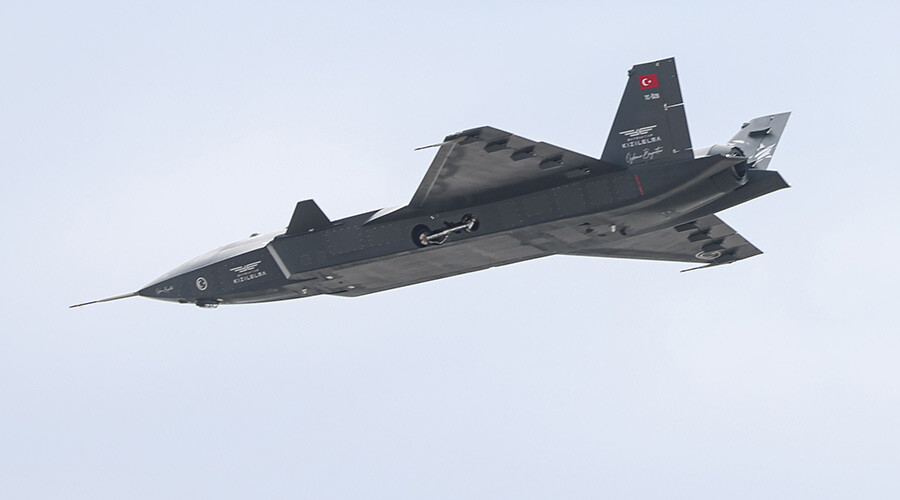 Beklenen an geldi: Bayraktar Kızılelma TEKNOFEST için İstanbul'a geldi