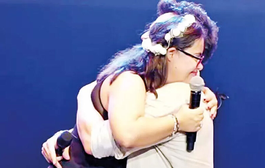 Murat Boz aldığı ölüm haberiyle sarsıldı, duygularını gözyaşlarıyla paylaştı