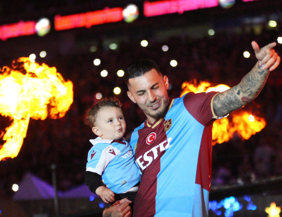 Uğurcan Çakır ve Ronaldo aynı takımda buluşuyor iddiası! Milli kaleciye 5 talip