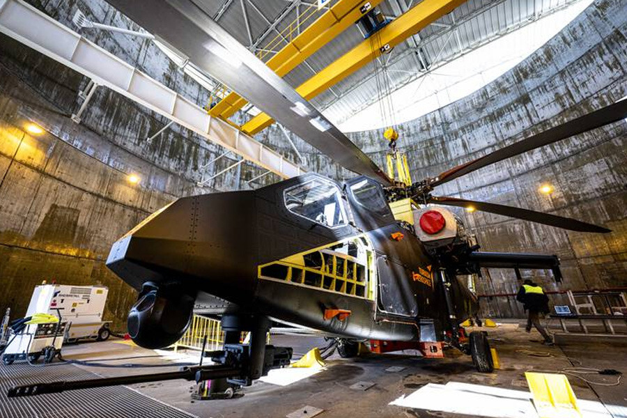 Türkiye'nin yerli helikopteri ATAK-2 ilk defa motor çalıştırdı Türkiye'nin yerli helikopteri ATAK-2 ilk defa motor çalıştırdı