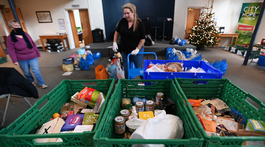 1 milyondan fazla İngiliz çocuk gıda yardımı ile hayata tutunmaya çalışıyor