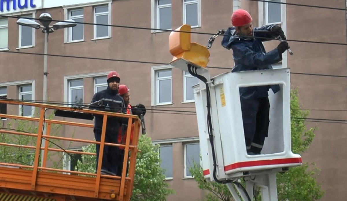 İstanbul'da Kabataş-Bağcılar tramvay hattında arıza: Bazı seferler aksadı