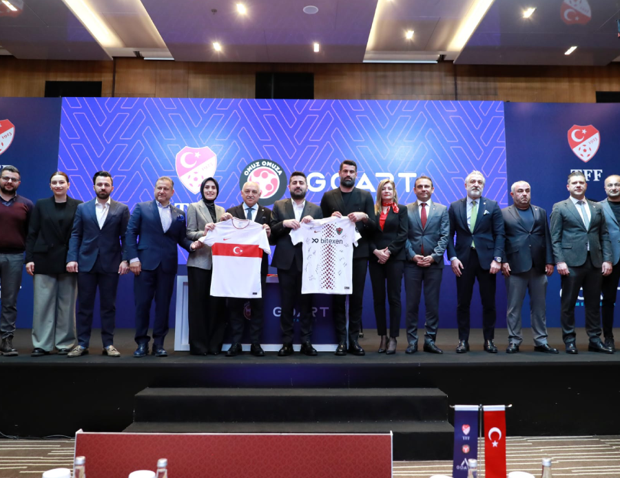 TFF ve GoArt Metaverse platformu deprem bölgesi için harekete geçti! Volkan Demirel de yer aldı