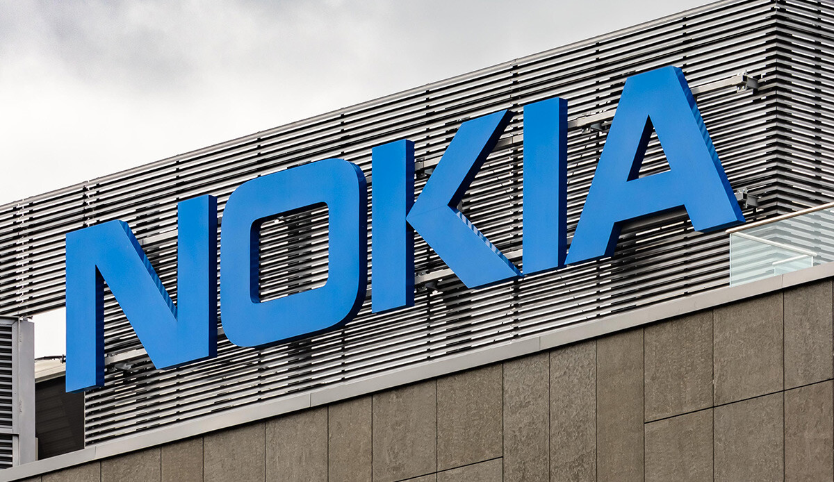 Efsane telefon üreticisi indirim gibi indirim yaptı! Nokia 'asker telefonu' modelinin yenisini tanıttı