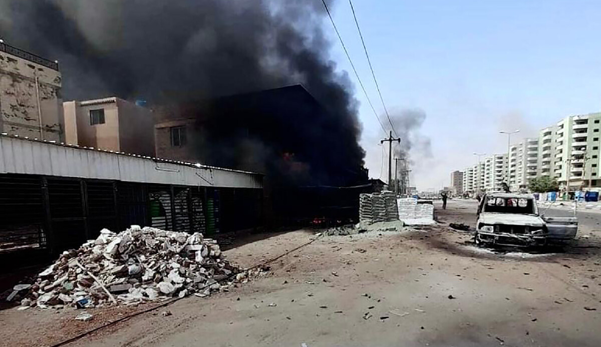 Sudan'da çatışan taraflar "ateşkesi" uzattık dedi ancak silahlar susmadı Sudan'da çatışan taraflar "ateşkesi" uzattık dedi ancak silahlar susmadı