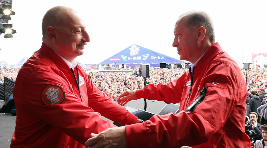 Aliyev tarihi anlaşmayı duyurdu: Kızılelma Azerbaycan semalarında da olacak