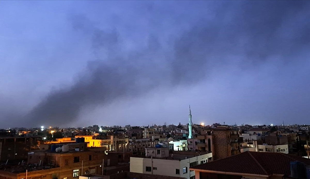 Sudan’daki çatışmalarda 15. gün: 411 sivil hayatını kaybetti Sudan’daki çatışmalarda 15. gün: 411 sivil hayatını kaybetti
