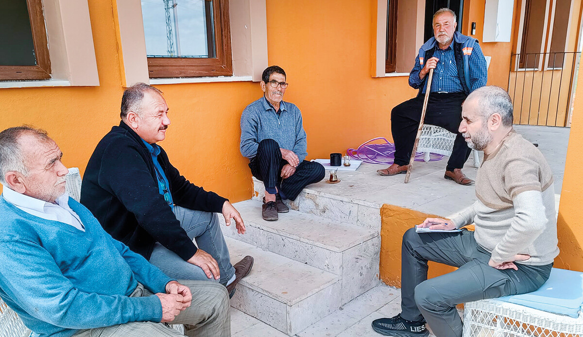 Vefa seçimi... Depremzedeler Millet İttifakı'na tepkili Vefa seçimi... Depremzedeler Millet İttifakı'na tepkili