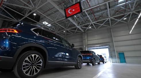 Siparişler yola çıktı: Togg'un ilk sahipleri bugün otomobillerine kavuşuyor