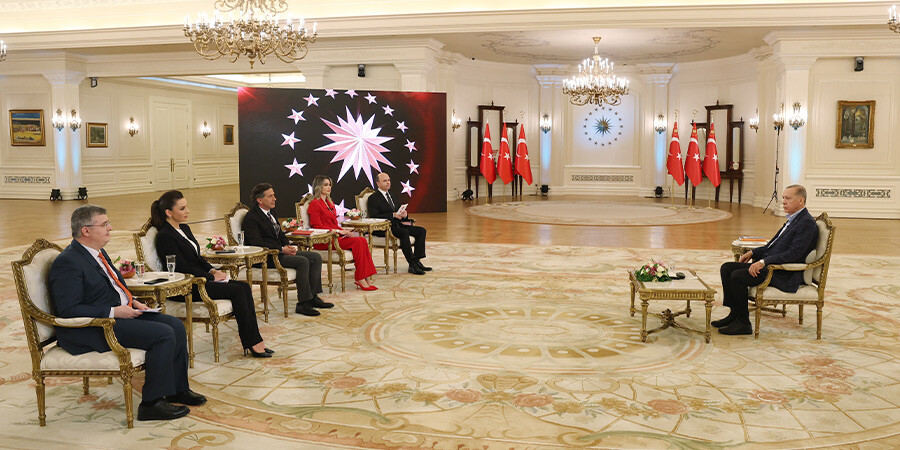 Son dakika... Cumhurbaşkanı Erdoğan'dan canlı yayında açıkladı: MİT'ten Suriye'de nokta operasyon, Sözde sorumlusu etkisiz Son dakika... Cumhurbaşkanı Erdoğan'dan canlı yayında açıkladı: MİT'ten Suriye'de nokta operasyon, Sözde sorumlusu etkisiz