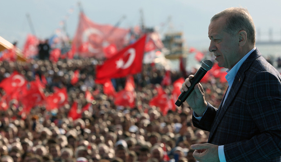 Erdoğan'ın İzmir mitingini İngiliz basını analiz etti: Hırçın bir performans