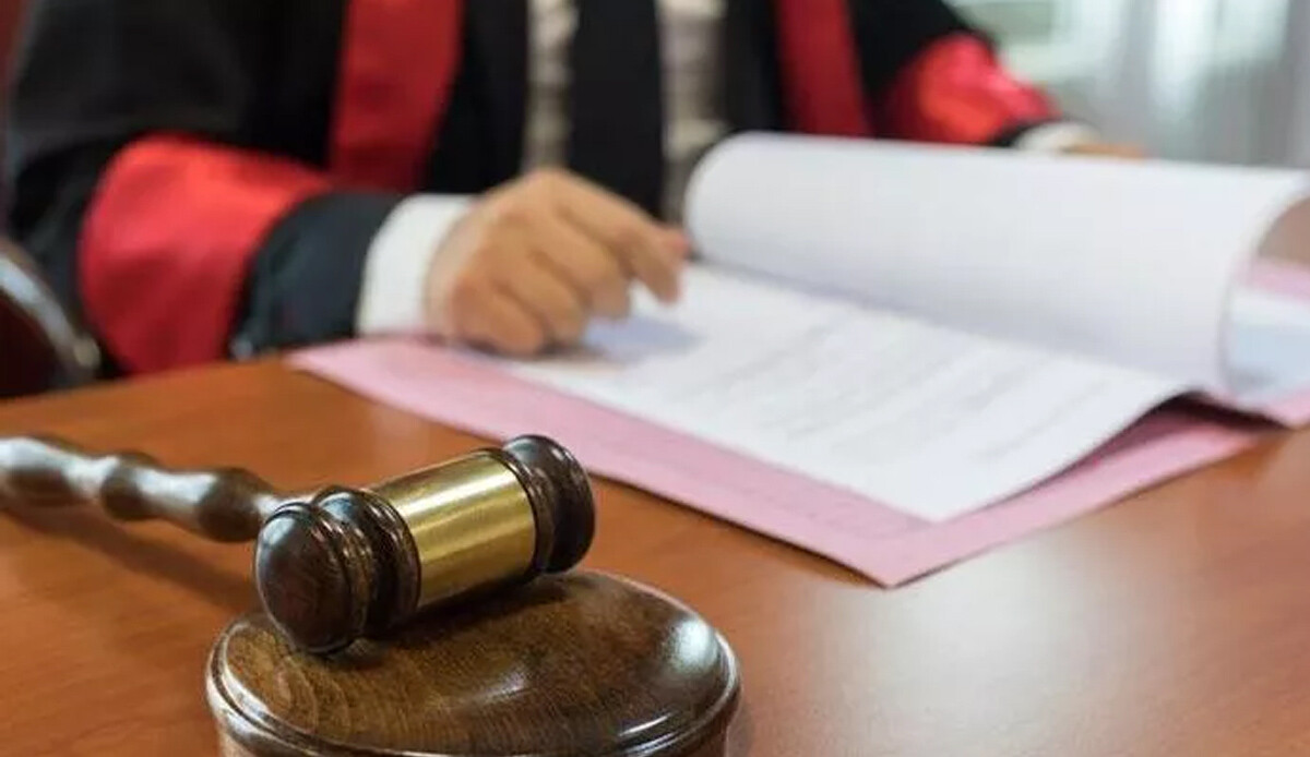 Boşanan kadına çocuğun soyadını değiştirme hakkı Boşanan kadına çocuğun soyadını değiştirme hakkı