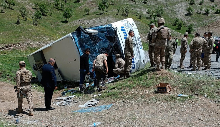 Son dakika: Şırnak'ta araç kazasında 2 askerimiz şehit oldu