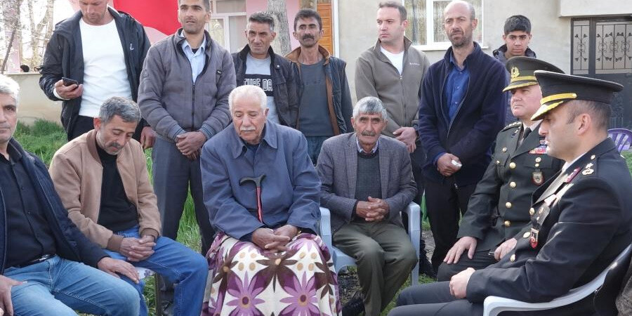 Otobüs kazasında şehit oldu acı detay ortaya çıktı! Nişanlısının bayramlığını gönderemedi Otobüs kazasında şehit oldu acı detay ortaya çıktı! Nişanlısının bayramlığını gönderemedi
