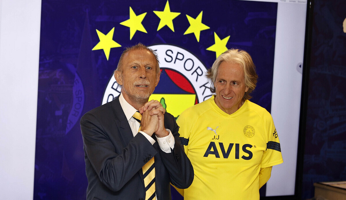 Christoph Daum: Umarım Fenerbahçe şampiyon olur ama Galatasaray’ın puan kaybetmesi gerekiyor