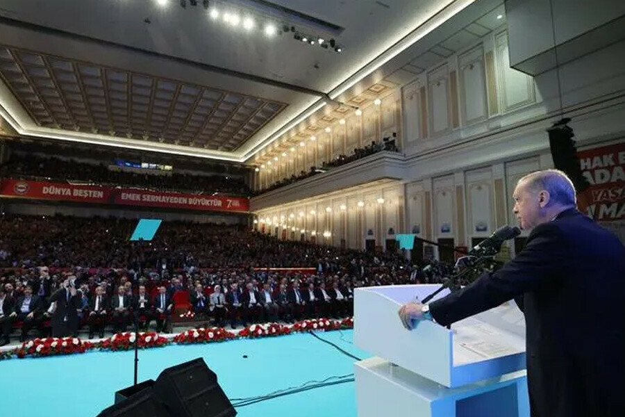 Son dakika: Cumhurbaşkanı Erdoğan'dan emekliye ek zam müjdesi: Tarih vererek duyurdu Son dakika: Cumhurbaşkanı Erdoğan'dan emekliye ek zam müjdesi: Tarih vererek duyurdu