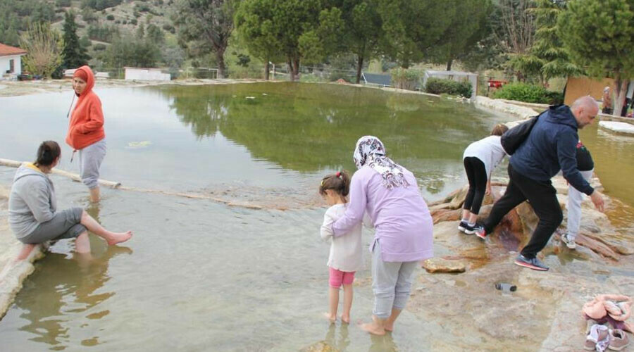 Methini duyan oraya akın ediyor! Şifalı kırmızı suyun yararı saymakla bitmiyor