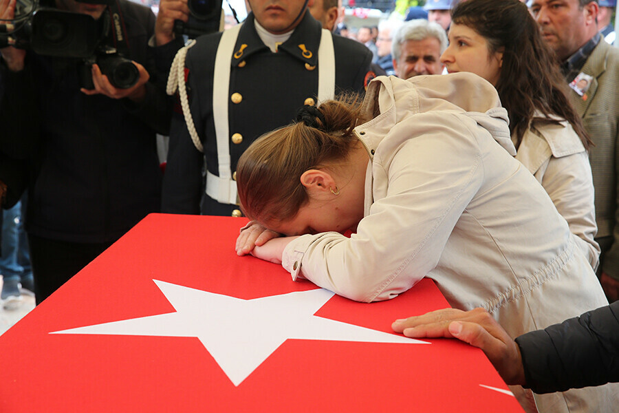 Bakan Soylu duyurdu: Mehmet Gündüz'ü şehit eden terörist sarı torbaya girdi Bakan Soylu duyurdu: Mehmet Gündüz'ü şehit eden terörist sarı torbaya girdi