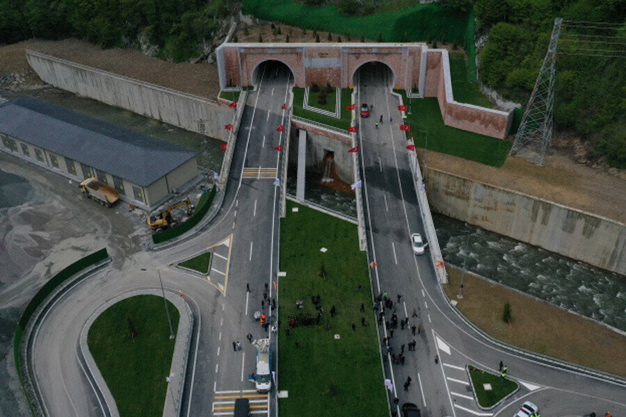 Dev projede mutlu son! Bakan Karaismailoğlu duyurdu: Yeni Zigana Tüneli yarın hizmete giriyor