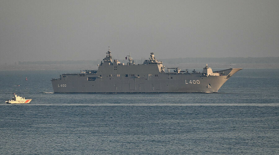 Türkiye’nin en büyük savaş gemisi TCG Anadolu İzmir’de