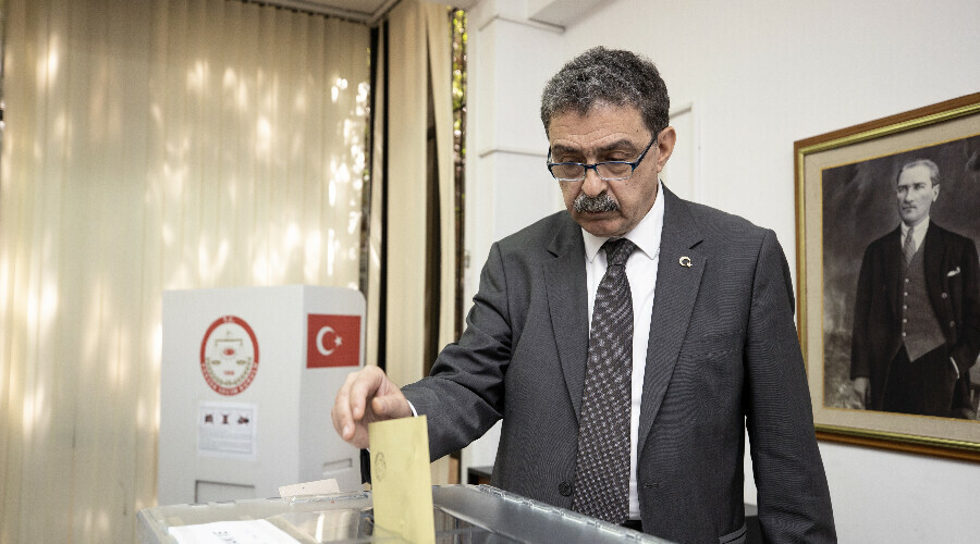 Yurt dışında seçim heyecanı! Gurbetçi Türkler sandıklara akın ediyorlar