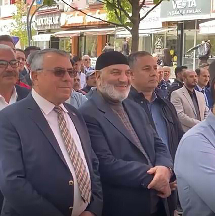 Bakan Koca konuştu, babasının gözleri doldu Bakan Koca konuştu, babasının gözleri doldu