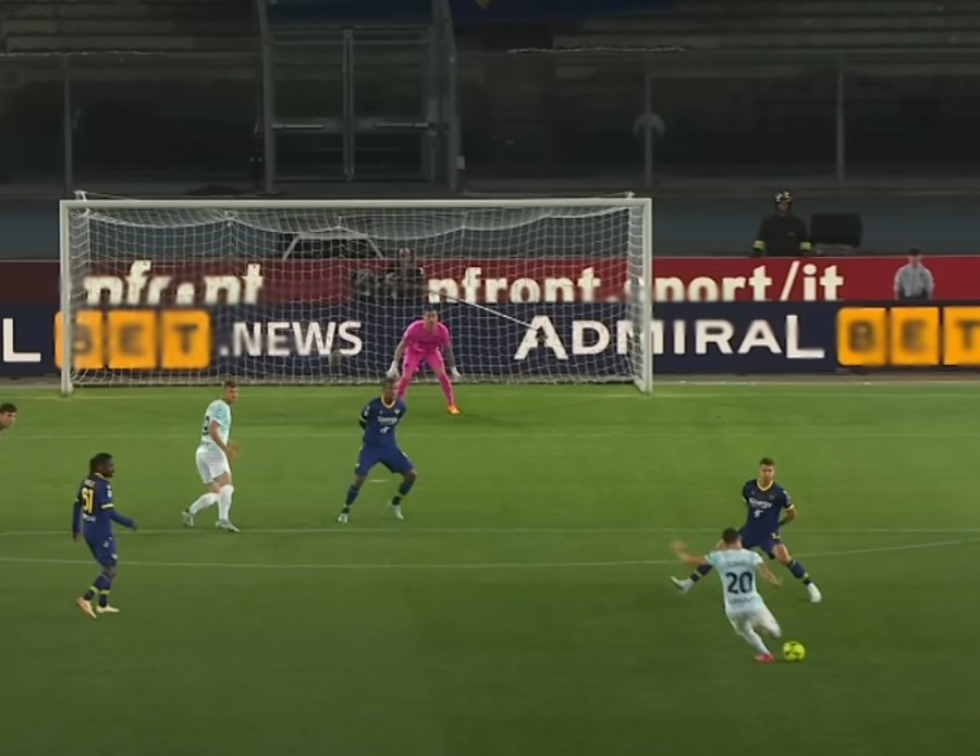 Hakan Çalhanoğlu İtalya'da haftanın golünü attı! Türk yıldız kaleye roket gönderdi