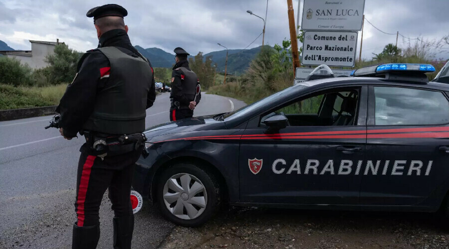 Zehir tacirlerine darbe! Tekerlekli sandalyeden 8,4 kilogram kokain çıktı Zehir tacirlerine darbe! Tekerlekli sandalyeden 8,4 kilogram kokain çıktı