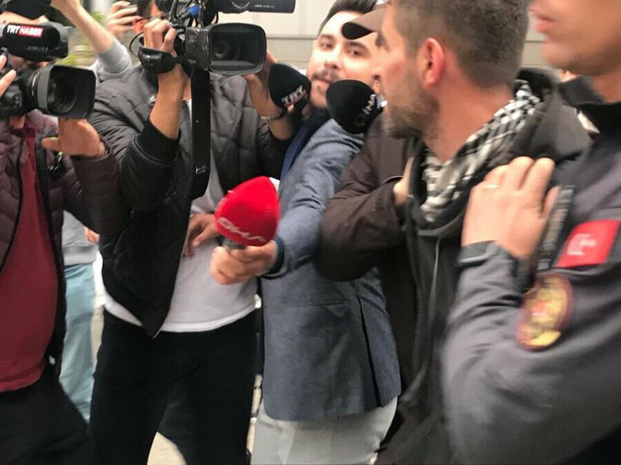 AK Parti Ankara İl Başkanlığı binasına saldırı düzenlendi