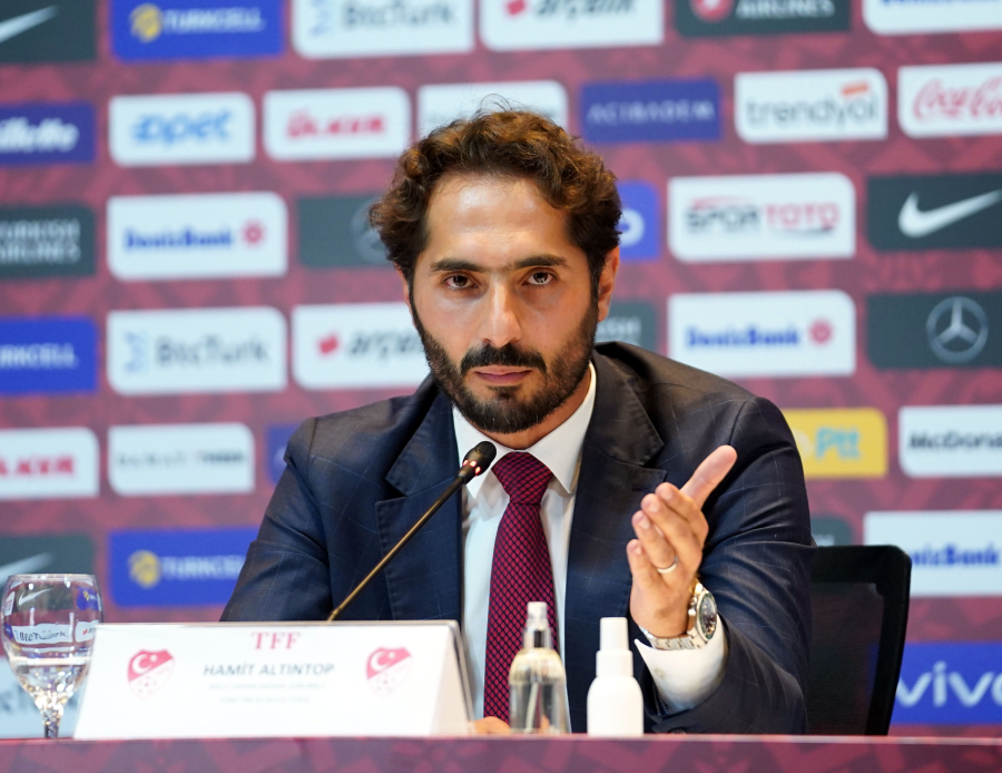 A Milli Takım'da şok kavga! Hamit Altıntop, gerginlik yaşadığı Stefan Kuntz'un yerine Türk hoca buldu