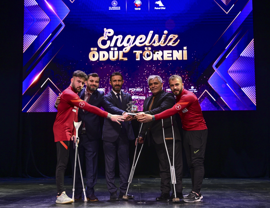 İlk kez düzenlenen Engelsiz Ödül Töreni gerçekleştirildi! Milli sporcular 10 kategoride ödül aldı