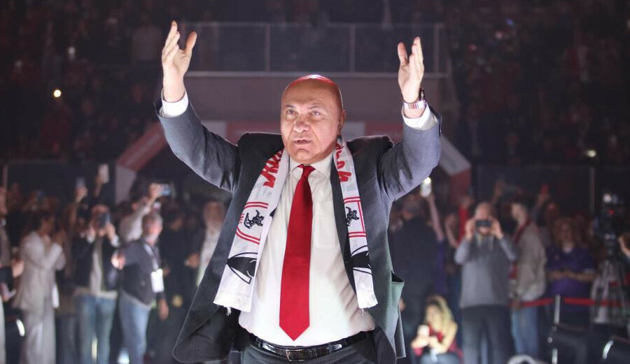 Süper Lig'e geri dönen Samsunspor şampiyonluk kupasına kavuştu Süper Lig'e geri dönen Samsunspor şampiyonluk kupasına kavuştu