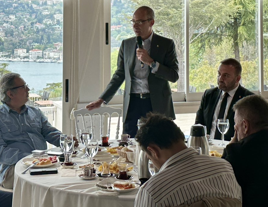 Fenerbahçe'den 5 yıldızlı forma açıklaması! Fethi Pekin 25 Mayıs'ı işaret etti