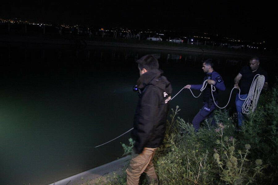 Şanlıurfa'da feci kaza! Araç sulama kanalına devrildi, 4 çocuk boğularak can verdi